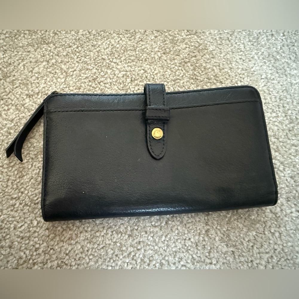 Fossil Fiona Tab Clutch Black Leather Wallet